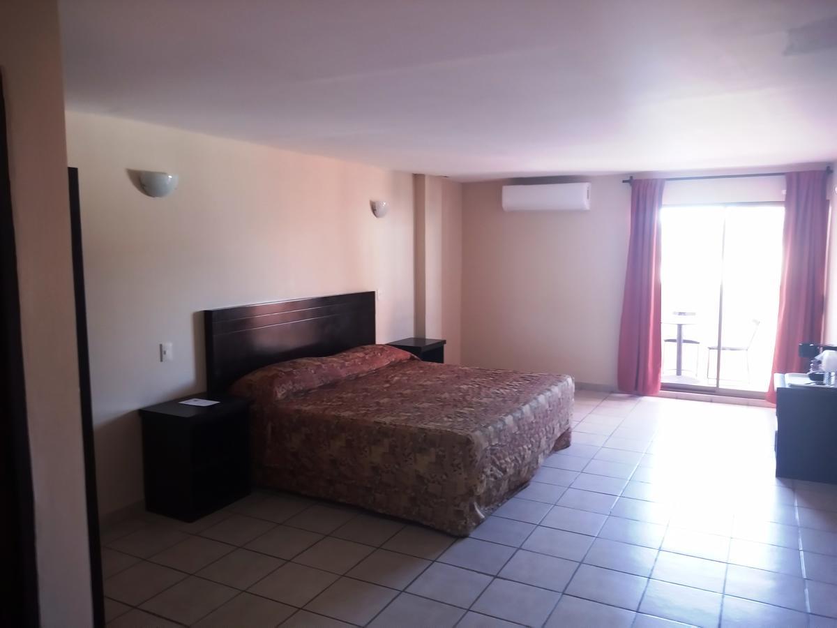 Los Jitos Hotel & Suites San Carlos Nuevo Guaymas ภายนอก รูปภาพ